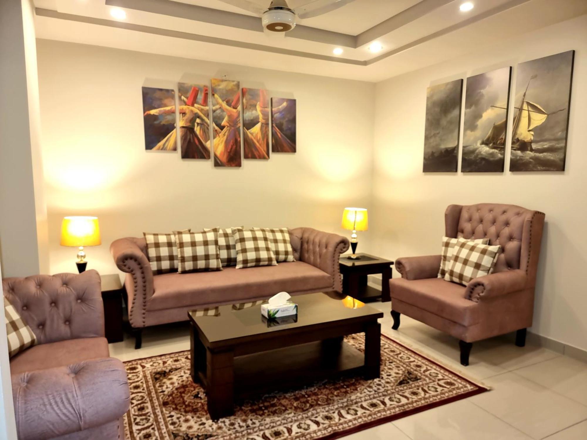 Luxurious Landing Apartments & Suites Bahria Town Rawalpindi Pokój zdjęcie