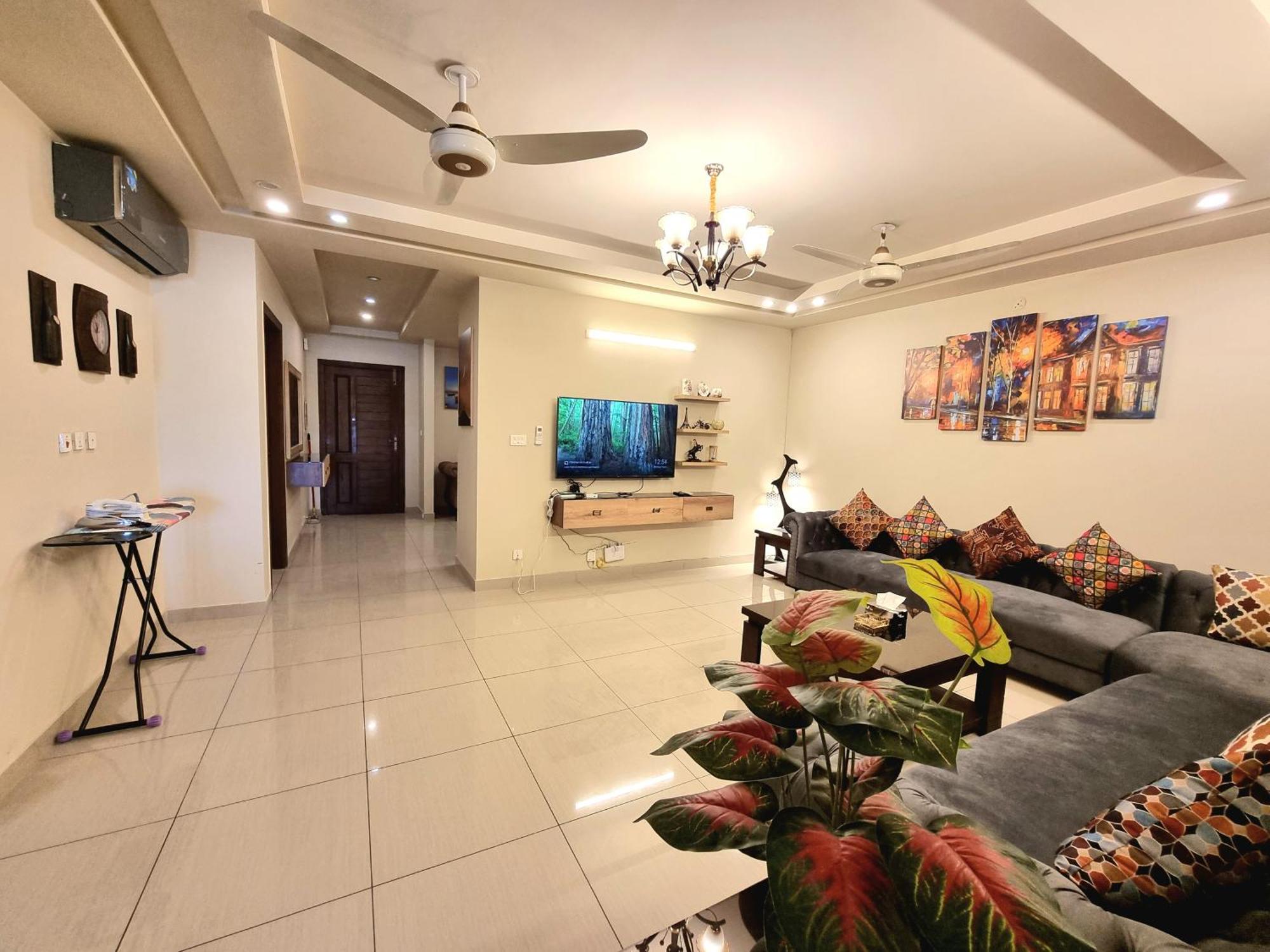 Luxurious Landing Apartments & Suites Bahria Town Rawalpindi Pokój zdjęcie