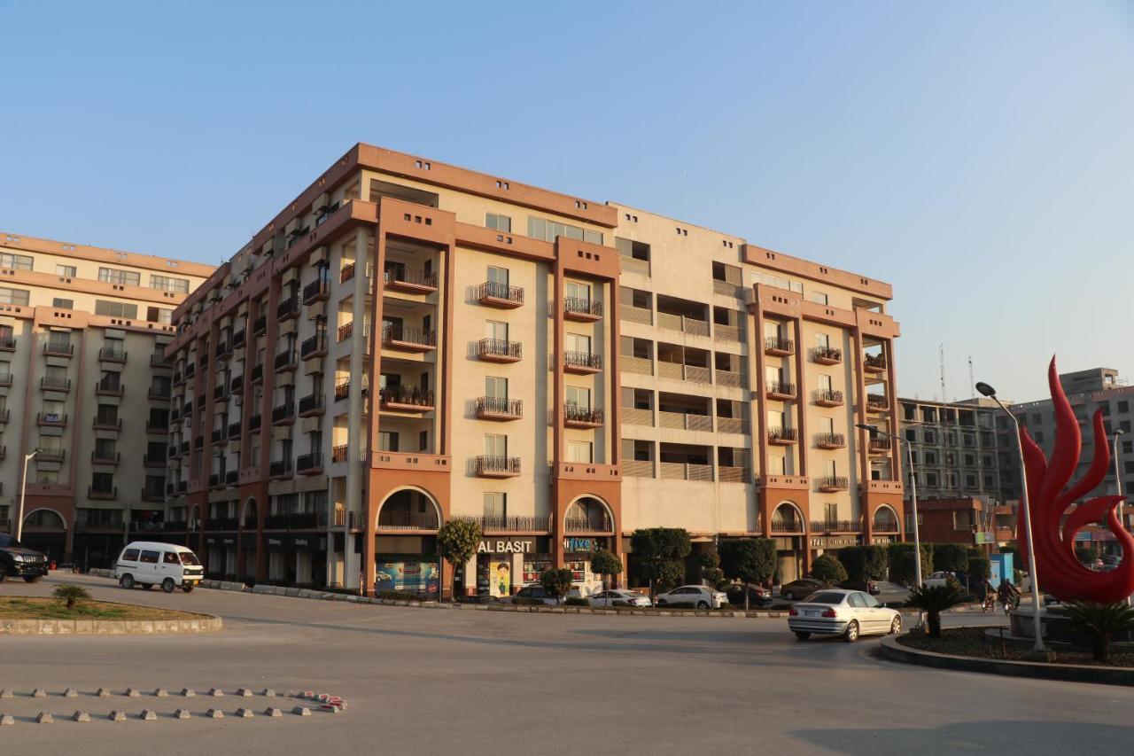 Luxurious Landing Apartments & Suites Bahria Town Rawalpindi Zewnętrze zdjęcie